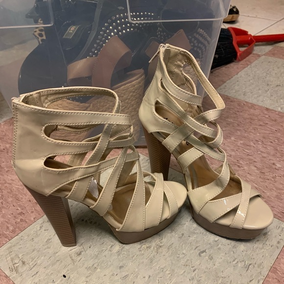 Dollhouse Heels - Picture 3 of 3